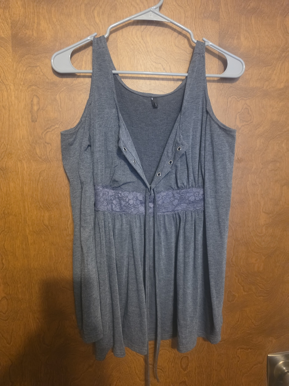 Sleeveless Gray Lace-Trim Cold Sgoulder Top NWOT